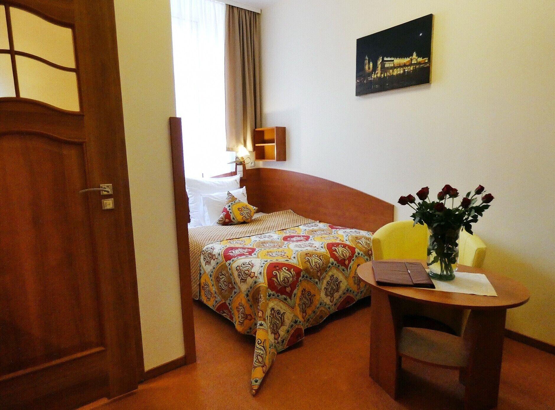 קרקוב Aparthotel Adler מראה חיצוני תמונה