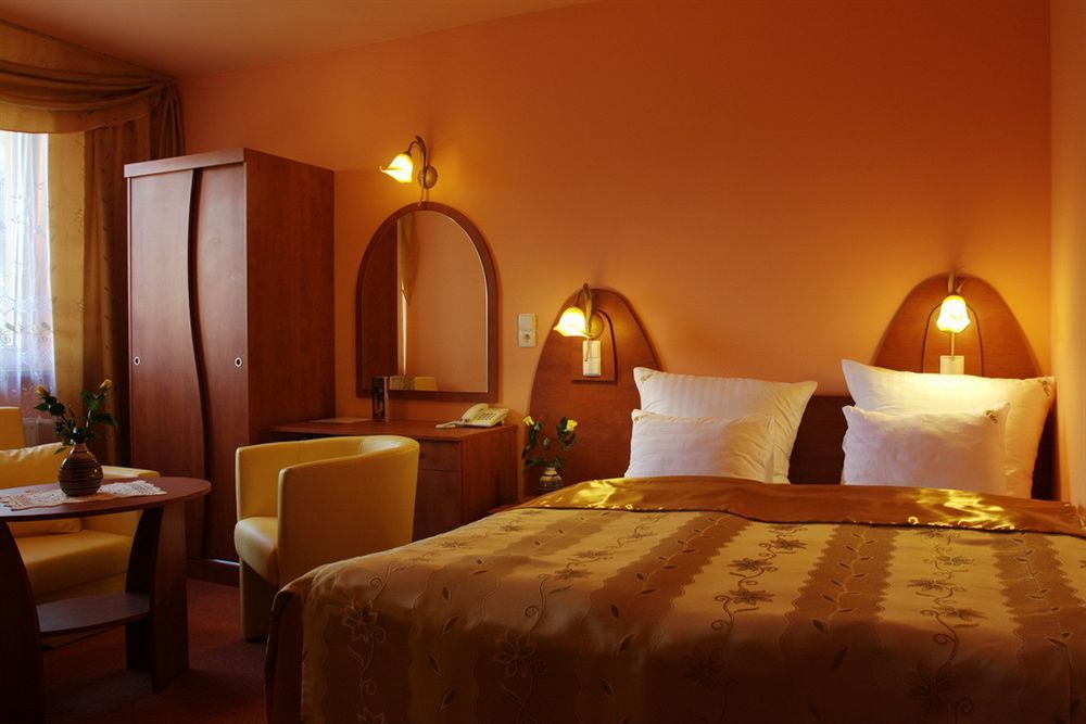 קרקוב Aparthotel Adler מראה חיצוני תמונה